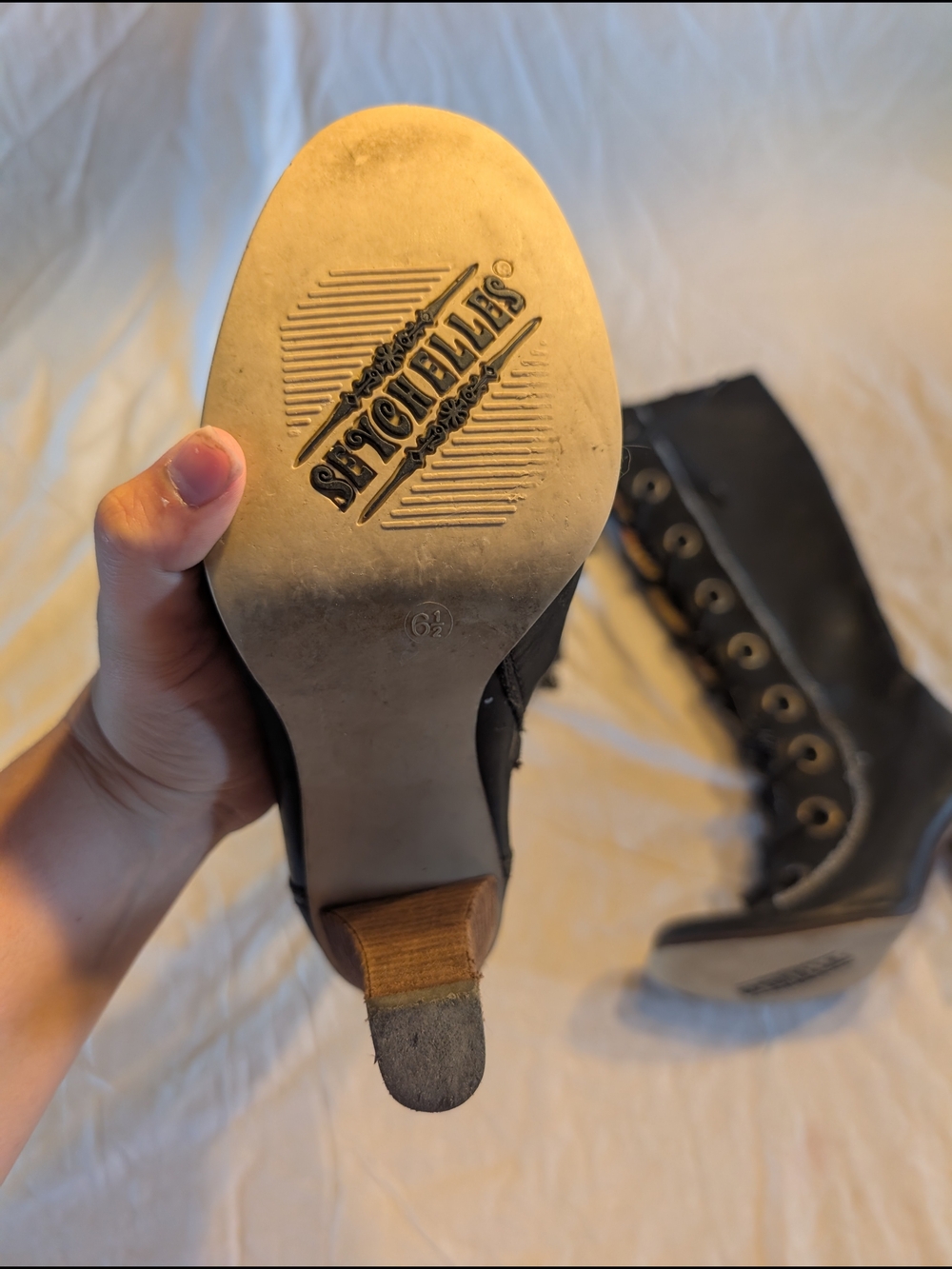 2/60$ Seychelles Black Lace-Up Leather Heeled Boots - Picture 2 of 13